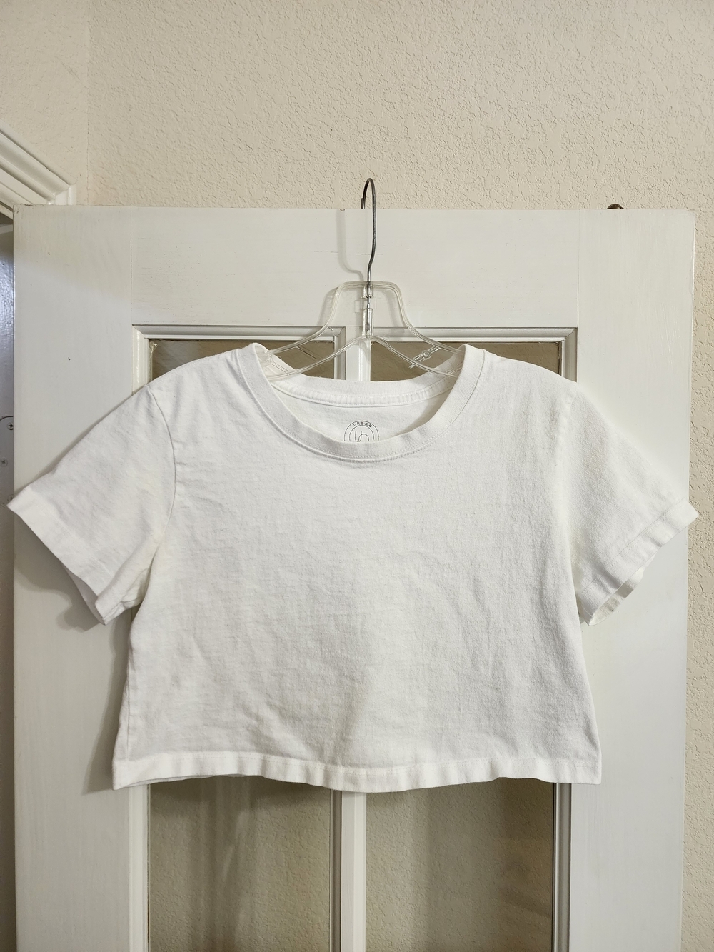 Urban Outfitters White Cropped Baby Tee Crew Neck Short Sleeve XS